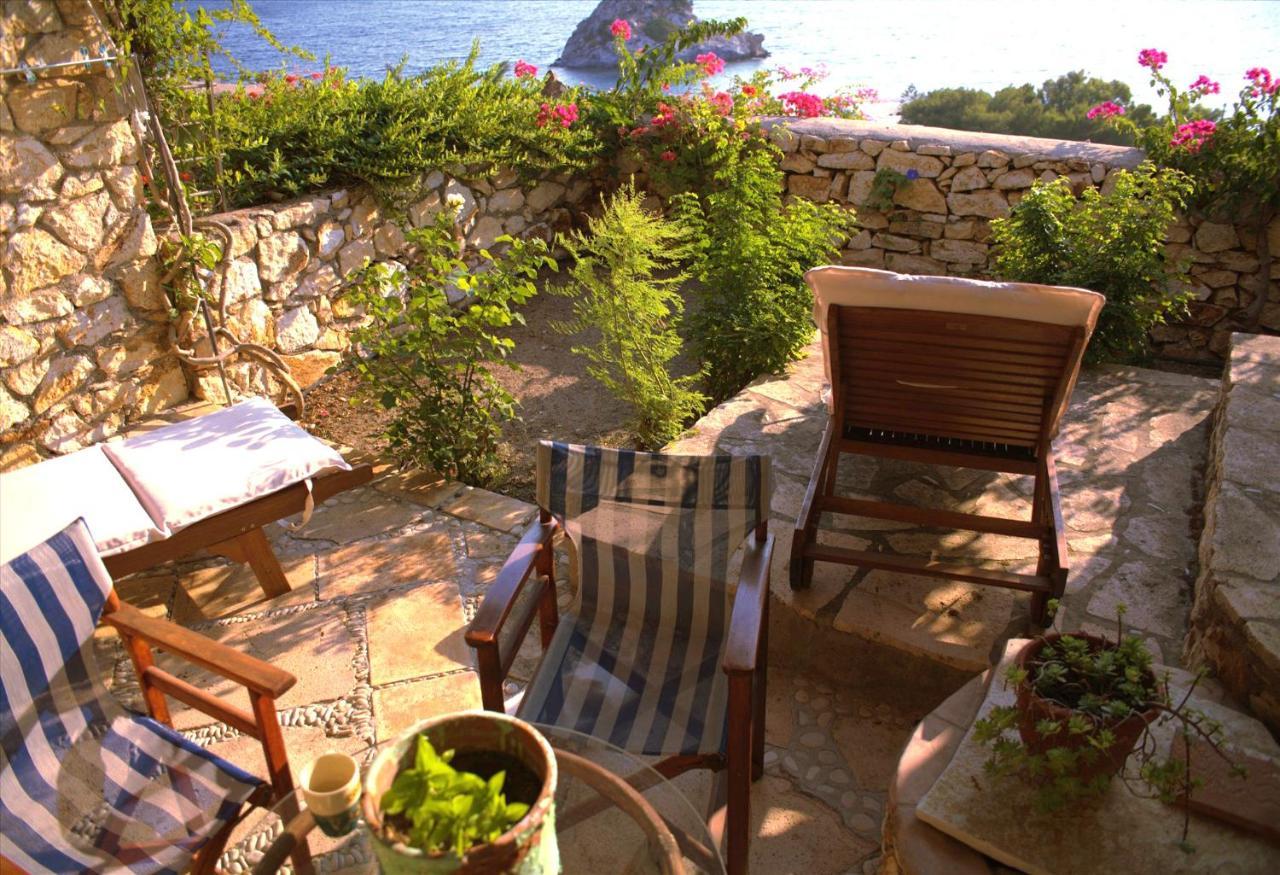 Eirini Luxury Hotel Villas Grikos Bay  Ngoại thất bức ảnh
